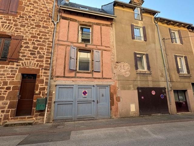 Maison location à Les Loyes, Marcillac-Vallon
