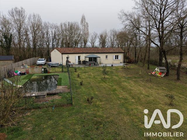 Maison location à Luxé, Charente