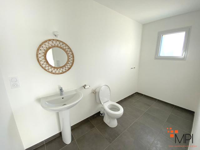 Maison location à Bréal-sous-montfort, La Chesnais