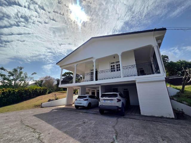 Maison location à L'Enclos, Martinique