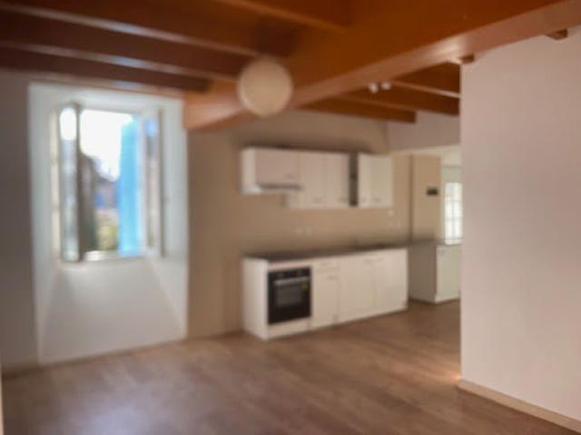 Maison location à Saintes, Cozes