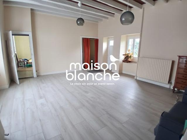 Maison location à Parthenay, Lhoumois