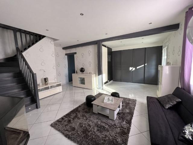 Maison location à Le Bourg, Huisseau-sur-Mauves