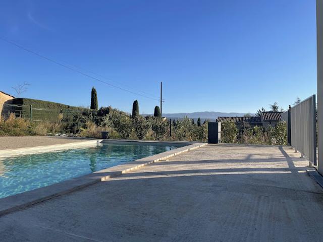 Maison location à Apt, Saint-saturnin-lès-apt