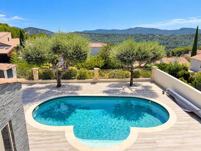 Maison location à Carnoux-en-Provence, Bouches-du-Rhône