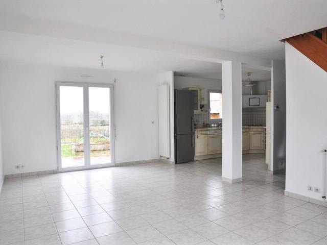 Maison location à L'Ourme, Montfort-sur-Meu
