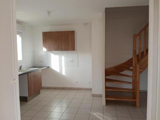 Maison location à Montmorillon, Civaux