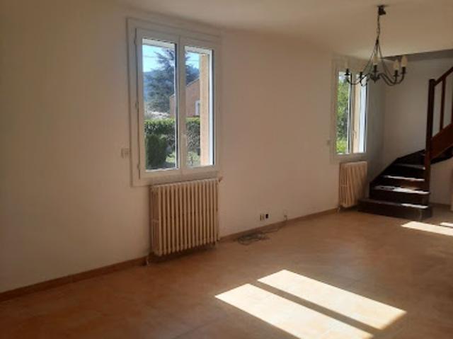 Maison location à Apt, Beaumont-de-pertuis