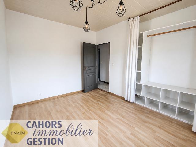 Maison location à Roubi, Sauzet