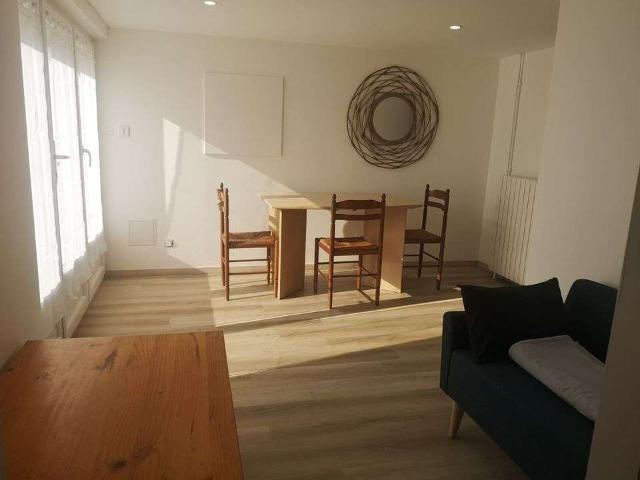 Maison location à Niort, Mellé