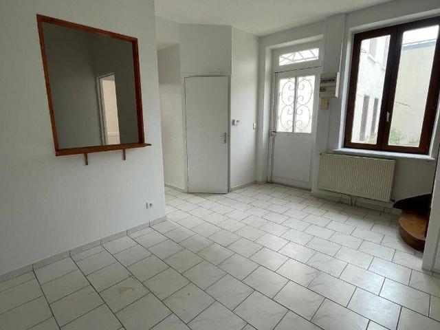 Maison location à La Roue, Sathonay-Camp