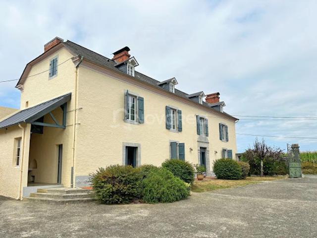 Maison location à Andoins, Pyrénées-Atlantiques