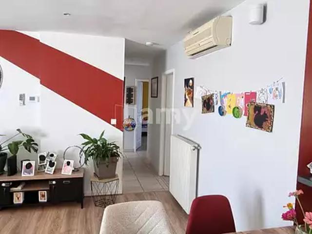 Maison location à Parc d'Activités des Gares, Saint-Marcel