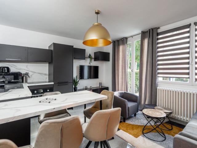 Maison location à Lisieux, Moyaux