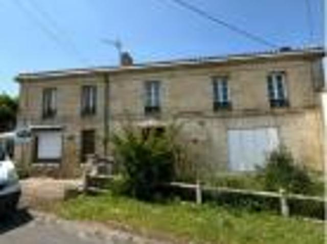 Maison location à Blaye, Bourg