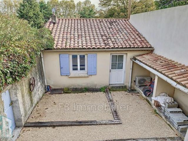 Maison location à Aix-en-Provence, Eyguières