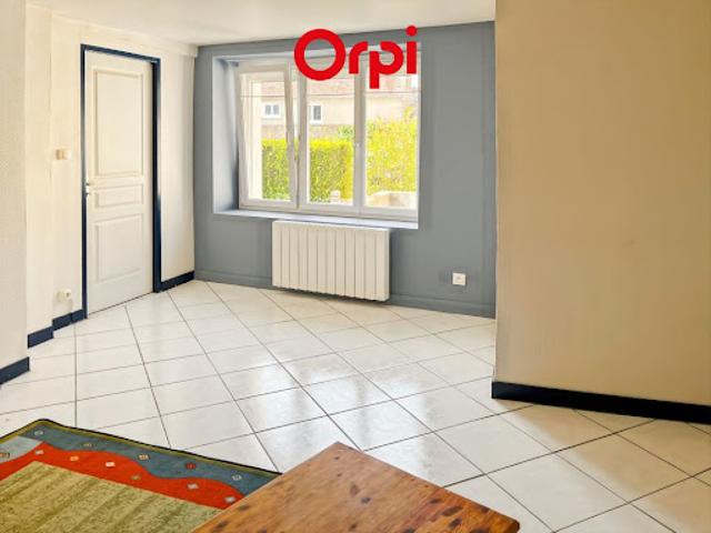 Maison location à Mamers, Dollon