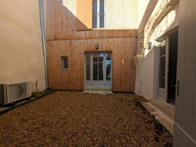 Maison location à Nîmes, Estézargues