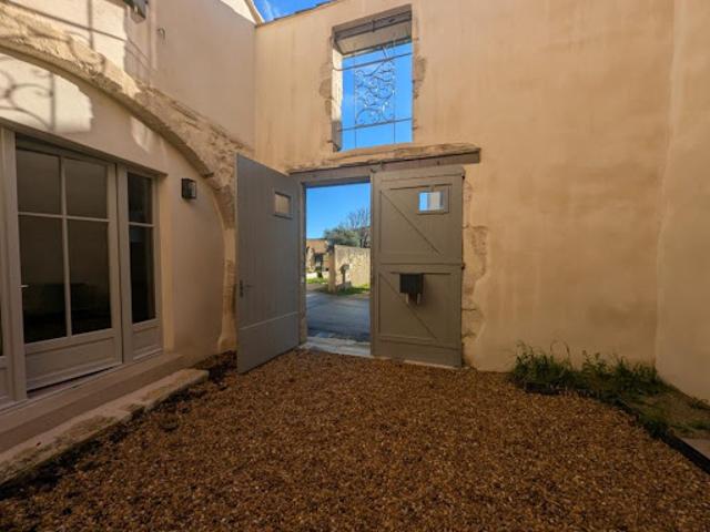 Maison location à Nîmes, Estézargues