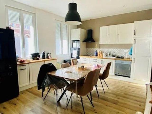 Maison location à France métropolitaine, Saint-quentin