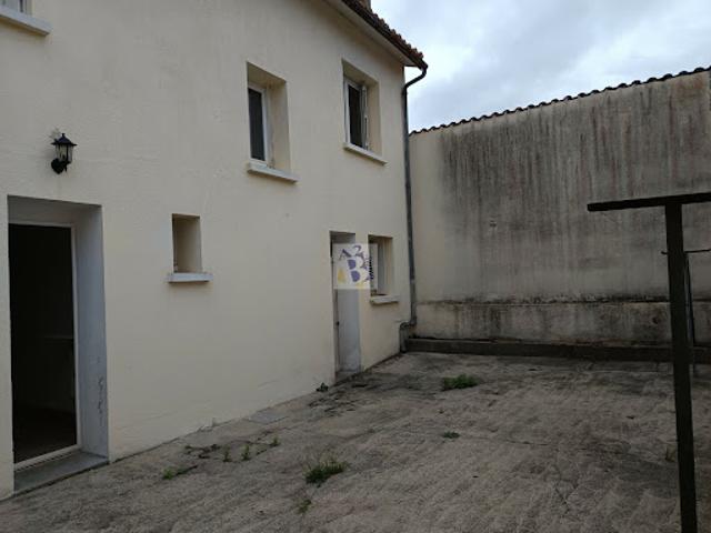 Maison location à Angoulême, Gond-pontouvre