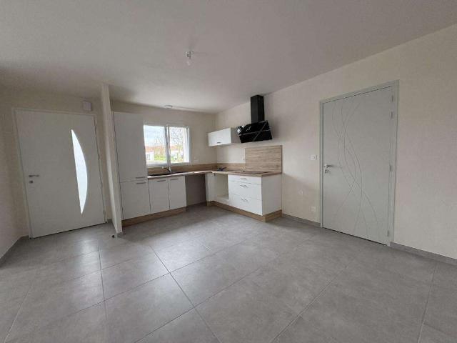 Maison location à Les Sables-d'Olonne, Froidfond