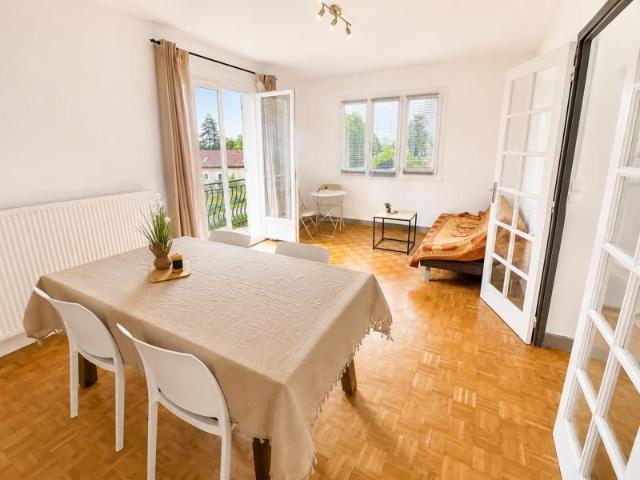 Maison location à Lestrade, Naves