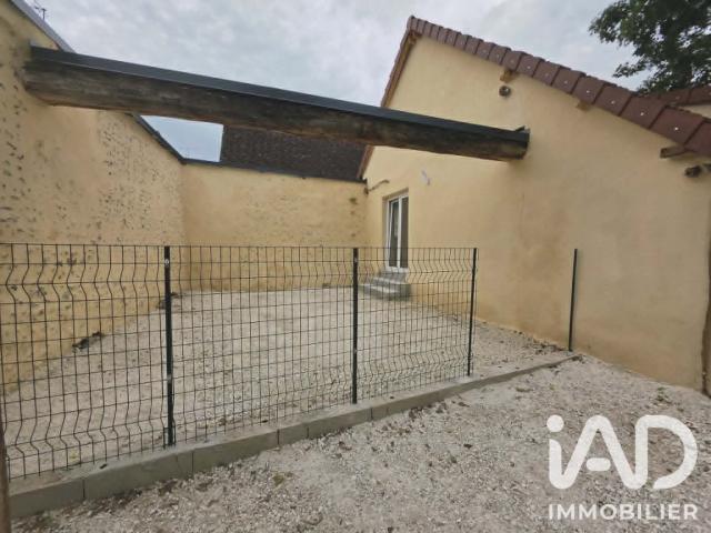 Maison location à Sens, Villevallier