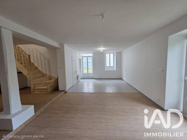 Maison location à Quartier de Ville Tivoli, Montendre