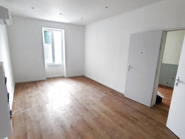 Studio location à le Faubourg, Marseillette