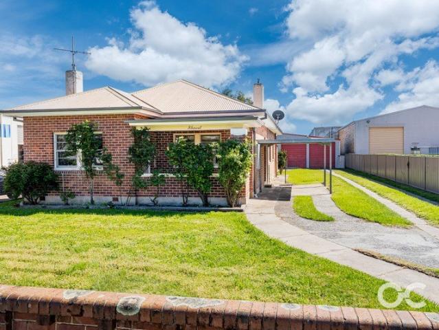 House for sale in Bowen, Orange