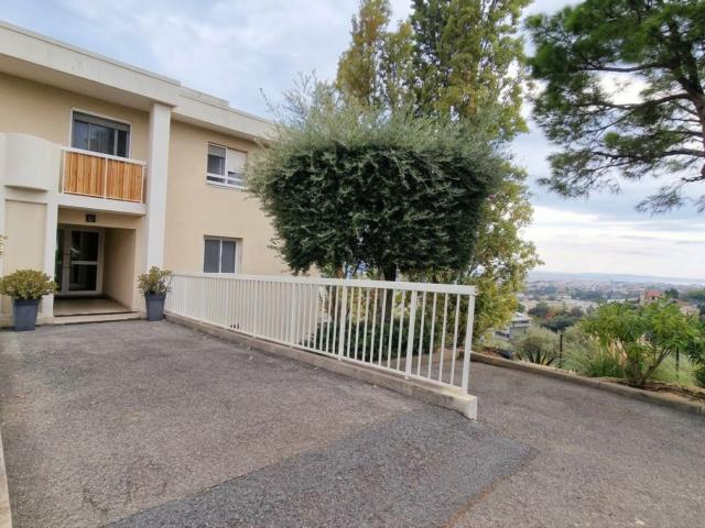 Appartement location à Terrasse de la Corniche Fleurie, Nice