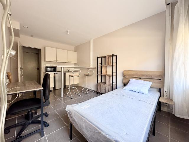 Studio location à Nîmes