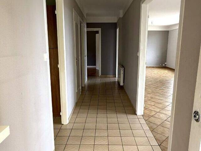 Maison location à Blaincourt-lès-Précy, Oise