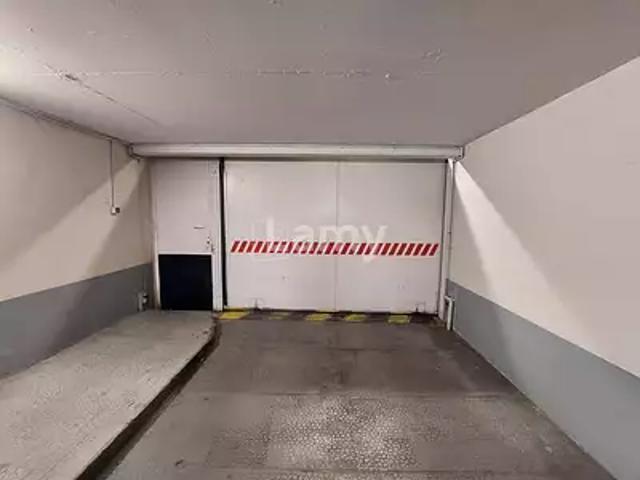 Garage location à L'Aigle, Grenoble