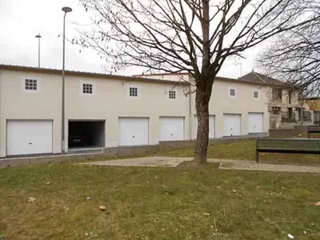 Garage location à Magenta, Montataire