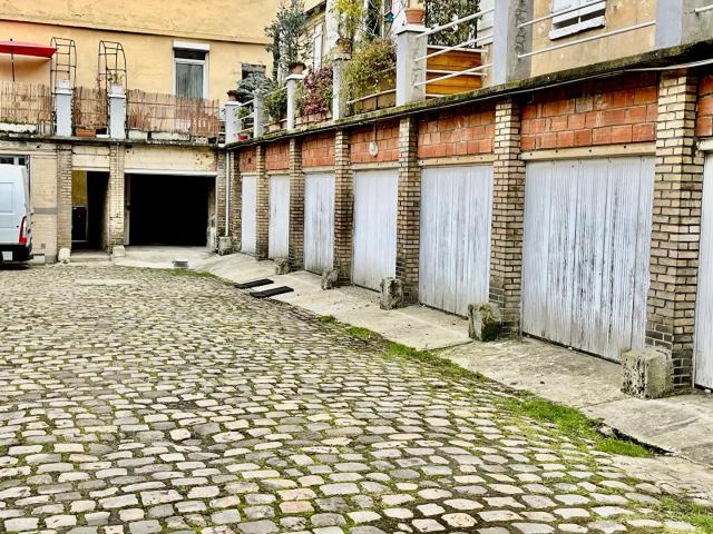 Garage location à Saint-Louis, Versailles
