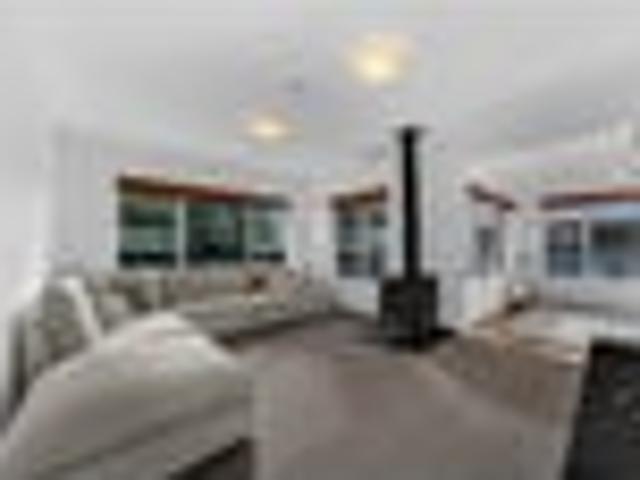 House for sale in Awhitu