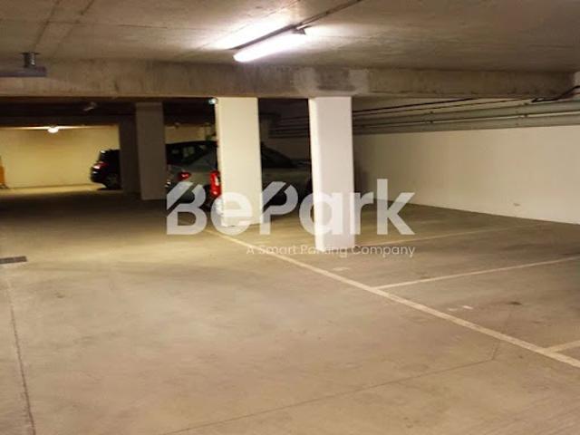 Garage location à Quartier Les Hauts d'Issy / Les Epinettes / Le Fort, Issy-les-Moulineaux