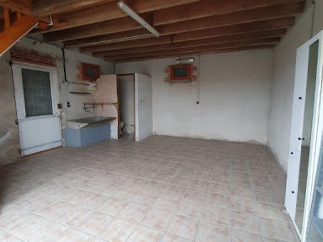 Garage location à La Fosse aux Sangsues, Joué-lès-Tours
