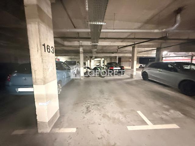 Garage location à Meulan-en-Yvelines, Yvelines