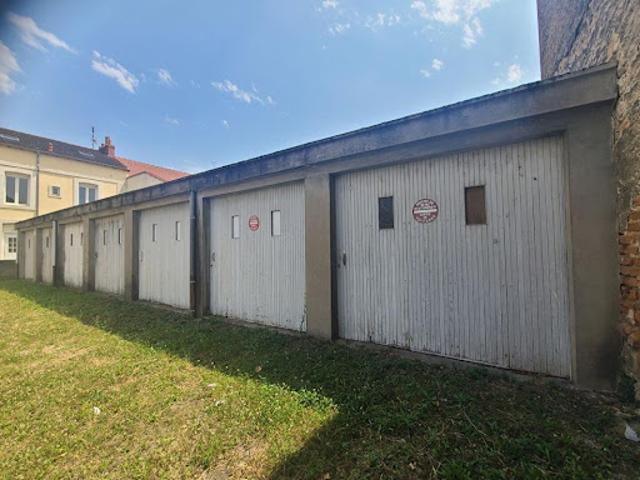 Garage location à Montluçon, Allier