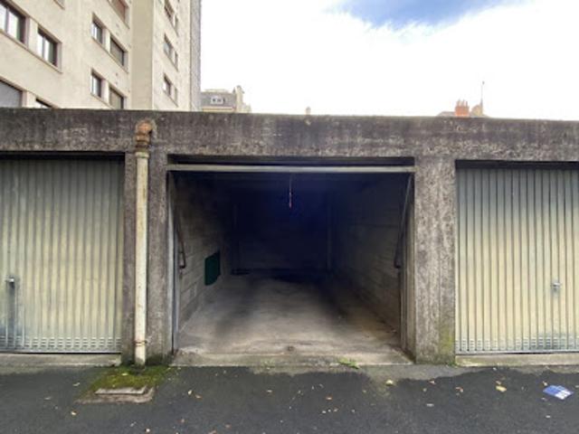 Garage location à Rennes, Bretagne