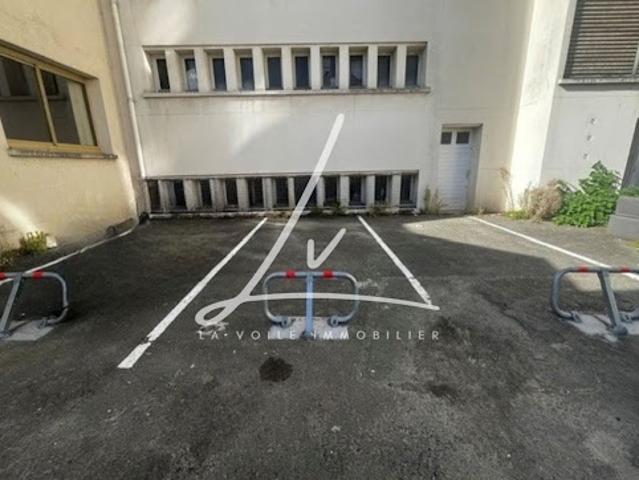 Garage location à Préfecture, Caen