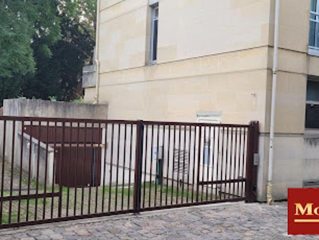 Garage location à Chantiers, Versailles