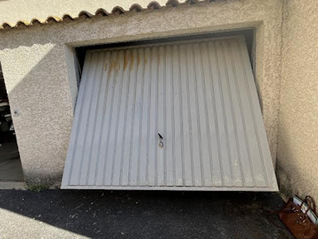 Garage location à Béziers