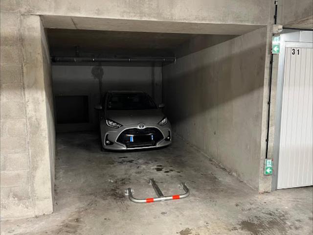Garage location à Irigny, Rhône