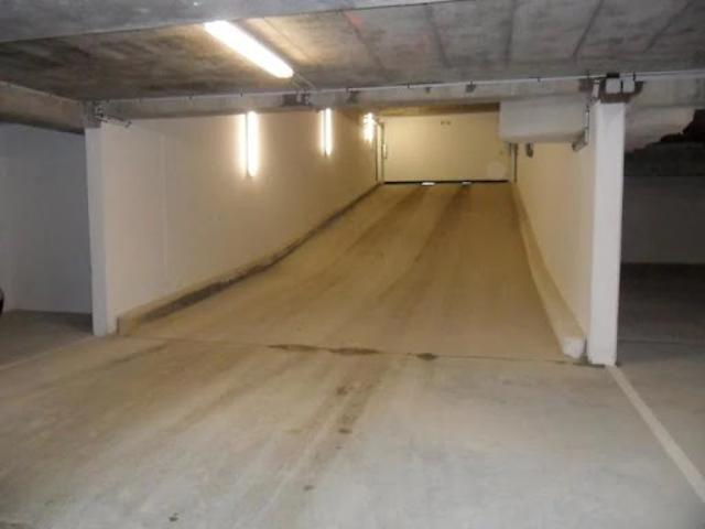 Garage location à Atlantis, Massy