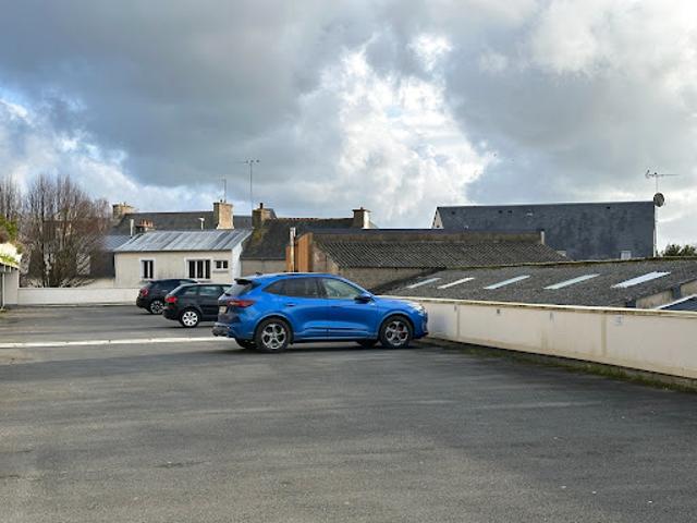 Garage location à Guingamp, Bretagne