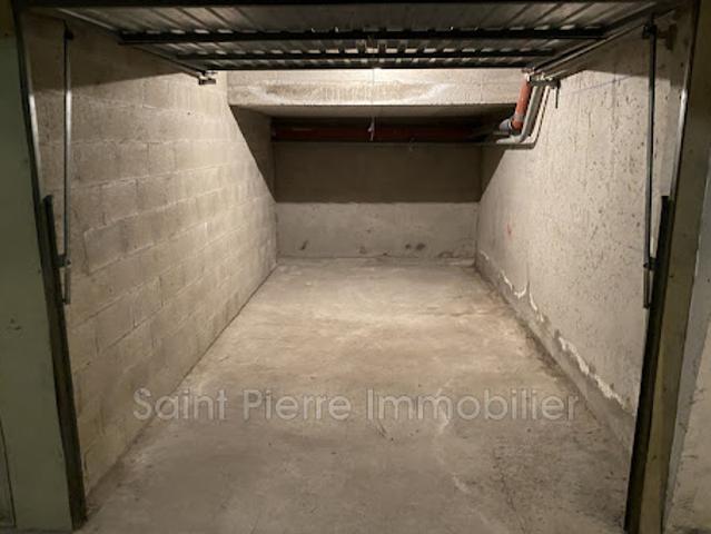Garage location à Arrondissement de Draguignan, Saint-raphaël